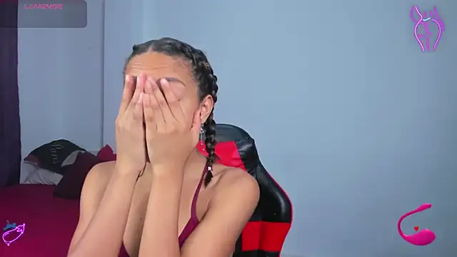 yumi hanna online show from March 28, 2:34 am