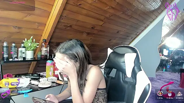 yumi hanna online show from January 18, 2:15 am