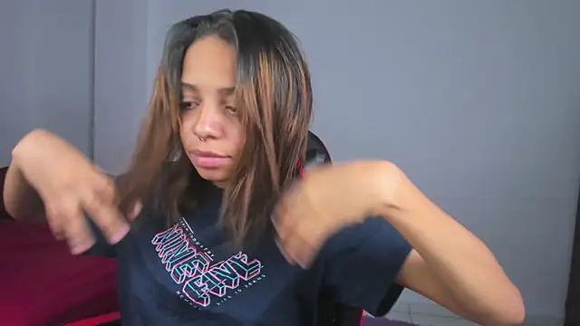 yumi hanna online show from March 27, 4:21 am