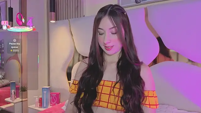 Snapshot of SofiJones_ chatting on November 21, 10:31 pm SofiJones online show from November 21, 10:31 pm