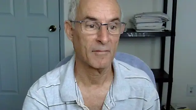 funone1999 online show from November 18, 6:33 pm