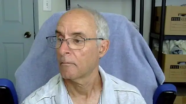 funone1999 online show from April 5, 5:30 pm