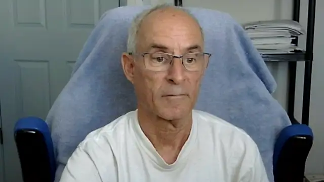 funone1999 online show from October 28, 7:46 pm