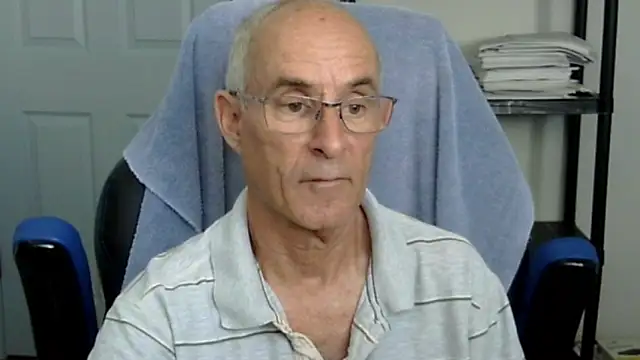 funone1999 online show from December 3, 8:08 pm