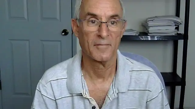 funone1999 online show from November 17, 9:08 pm