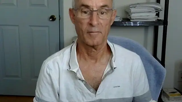 funone1999 online show from November 3, 8:34 pm