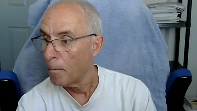 funone1999 online show from October 24, 9:14 pm