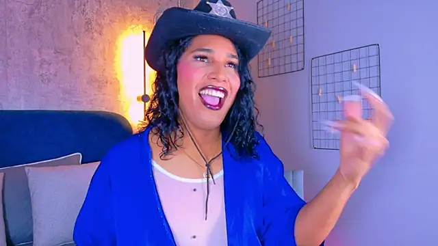 Snapshot of isabellaho1317 chatting on October 28, 8:08 pm isabellaho1317 online show from October 28, 8:08 pm