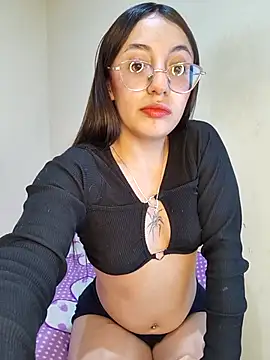 StefaniaFoxx  online show from April 28, 6:40 am
