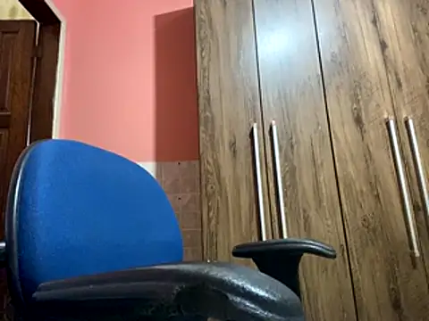 lucioliveira online show from October 16, 5:21 pm