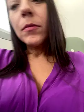 lucioliveira online show from October 9, 3:12 pm