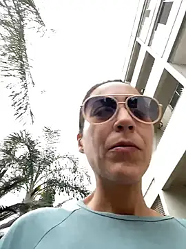 lucioliveira online show from May 14, 12:46 pm