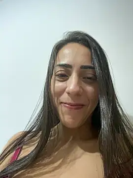 lucioliveira online show from February 3, 2:21 am