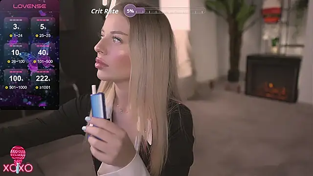 Snapshot of SerenaNoir chatting on February 24, 10:43 pm SerenaNoir online show from February 24, 10:43 pm