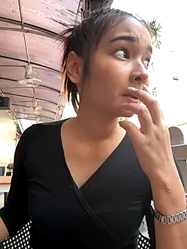 Natural Asian Girl online show from November 27, 8:26 am