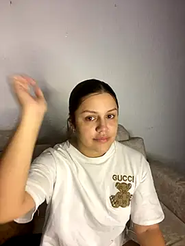 Snapshot of lunita_sweet5 chatting on September 22, 3:34 am lunita sweet5 online show from September 22, 3:34 am