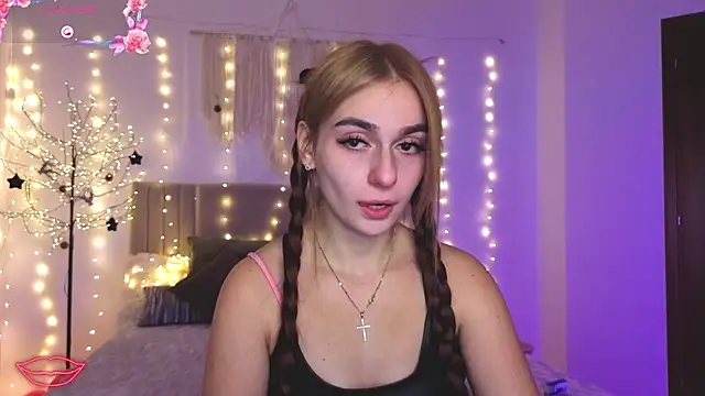 Little mia   online show from January 17, 11:08 pm