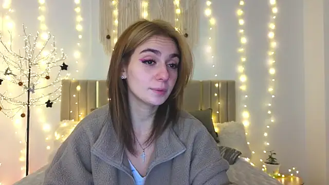 Little mia   online show from January 15, 10:35 pm