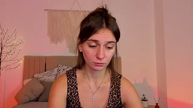 Snapshot of Little_mia__ chatting on November 28, 9:59 pm Little mia online show from November 28, 9:59 pm