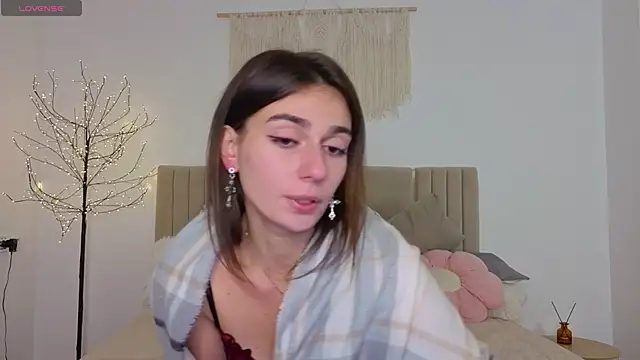 Snapshot of Little_mia__ chatting on November 19, 10:54 pm Little mia online show from November 19, 10:54 pm