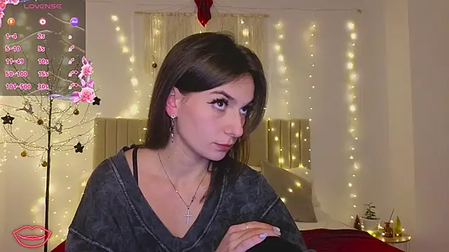 Little mia   online show from December 22, 10:21 pm