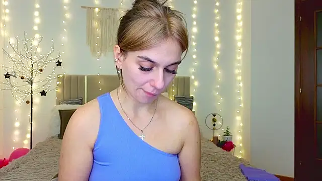 Little mia   online show from February 3, 10:48 pm