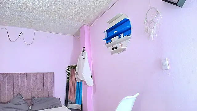 MiSofialeal online show from February 12, 6:51 pm