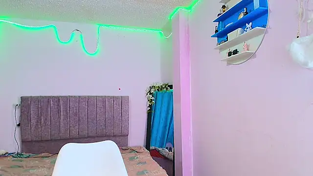 MiSofialeal online show from February 26, 6:30 pm