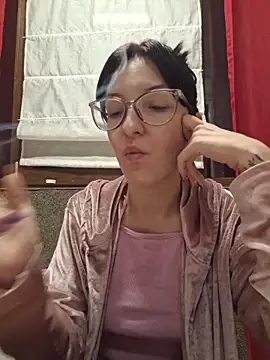 AllexyAle online show from March 28, 10:00 pm