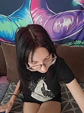 AllexyAle online show from March 13, 6:51 am