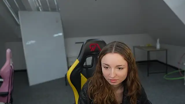 Adele beauty online show from March 31, 11:23 am