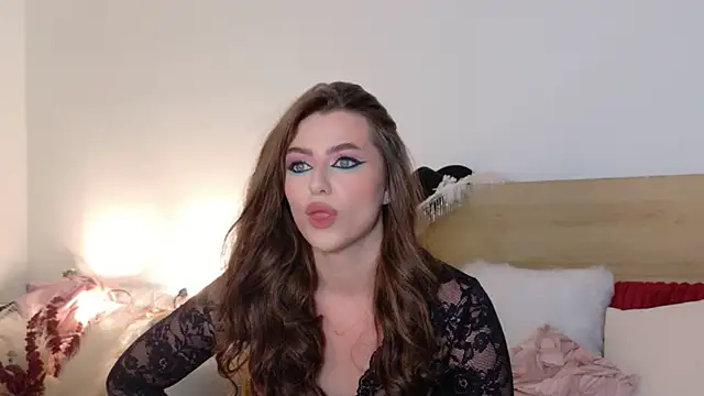 Sienna Voss online show from February 5, 8:37 pm