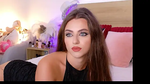 Sienna Voss online show from December 17, 8:14 pm