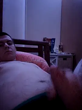 Snapshot of Pindik23322 chatting on January 5, 8:56 pm Pindik23322 online show from January 5, 8:56 pm