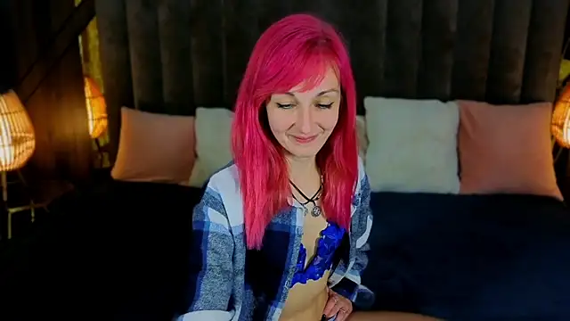 Snapshot of BrandyBloom chatting on October 7, 6:14 am BrandyBloom online show from October 7, 6:14 am