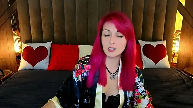 BrandyBloom online show from March 10, 8:02 pm