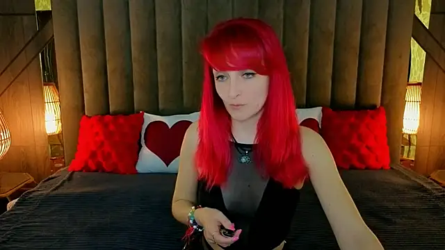 BrandyBloom online show from April 2, 7:31 pm