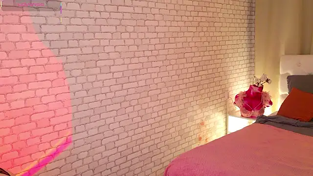 PhantomLace online show from February 3, 9:20 pm