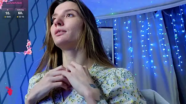 Snapshot of Vetta11 chatting on October 25, 8:20 pm Vetta11 online show from October 25, 8:20 pm