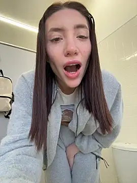 BallerinaCappuccino  online show from March 4, 7:38 am