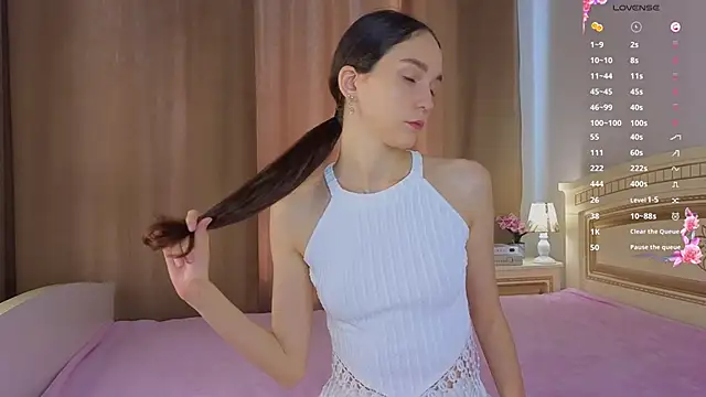 SoftieDream online show from September 20, 6:18 am