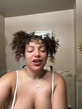 allybluee777 online show from February 19, 1:30 pm