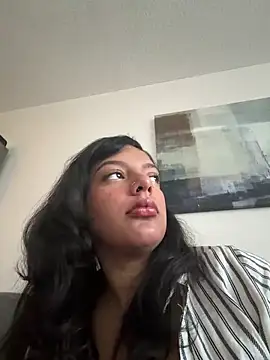 Snapshot of allybluee777 chatting on June 15, 11:37 pm allybluee777 online show from June 15, 11:37 pm