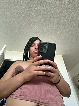 Snapshot of allybluee777 chatting on June 24, 3:43 pm allybluee777 online show from June 24, 3:43 pm
