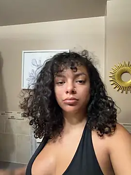 allybluee777 online show from April 8, 2:40 pm