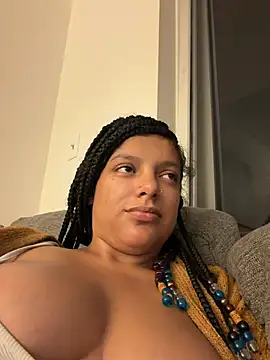 Snapshot of allybluee777 chatting on July 12, 3:51 am allybluee777 online show from July 12, 3:51 am
