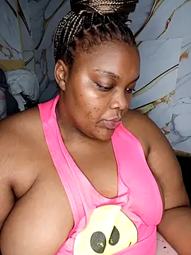 chubbybbw18 online show from April 30, 7:48 am