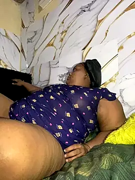 chubbybbw18 online show from October 25, 2:39 pm