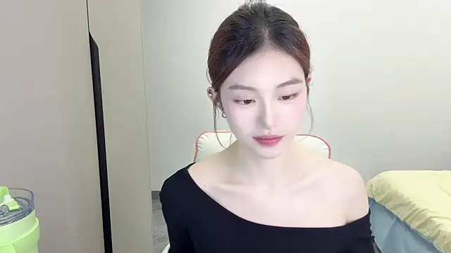 Snapshot of Cookie-oo chatting on September 20, 11:15 am Cookie-oo online show from September 20, 11:15 am