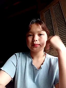 XoiXoi232 online show from October 17, 1:31 am